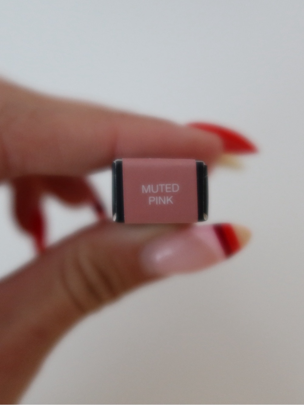 Huda Beauty Lip contour 2.0 lip liner NWT - Picture 2 of 2